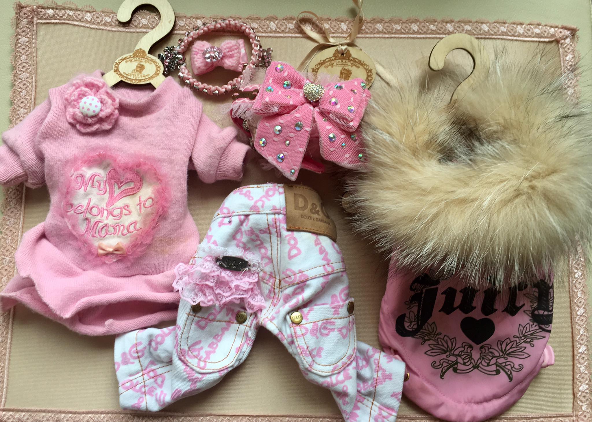Якенце, дънки и пуловерче  “My Yorkie Fashion Icon collection by FREA” , нашийниче с панделка и ръчно плетено нашийниче - бижу с кристали, ръчна изработка "My Summer Glam collection by FREA"